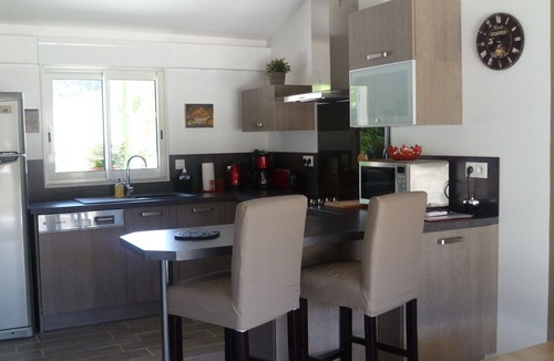 Merindol Apartment | CHARMING GITE IN PROVENCE/MERINDOL IN LUBERON