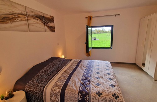 Montauban House | Charming gîte in the Montalbannes countryside.