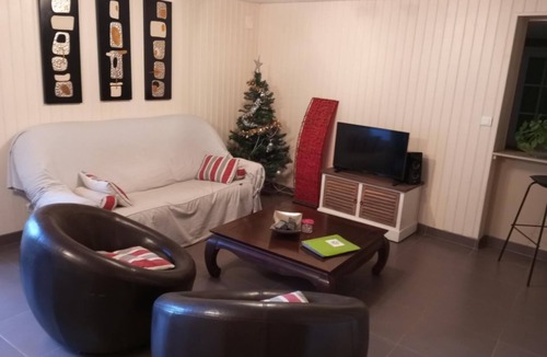 Magne House | Charming gîte * in the heart of the market town of Magné