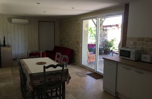 Lafitte-sur-Lot House | Charming gîte on the banks of the Lot for fishermen or nature lovers