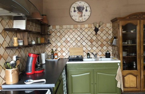 Le Martinet Apartment | Charming gîte overlooking the Cévennes and 3000m2 grounds