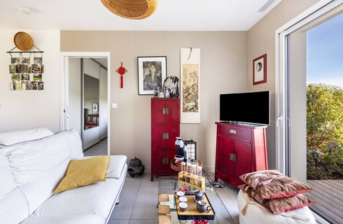 Ballan-Mire House | Charming Gîte “Un Thé Sur La Loire” with Private Terrace, Garden and Wi-Fi