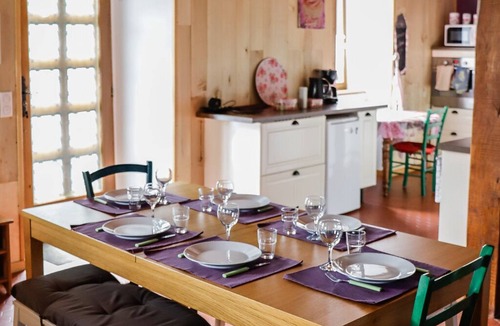 Sengouagnet House | Charming gite with all comforts near the Mourtis resort, WIFI, Fireplace