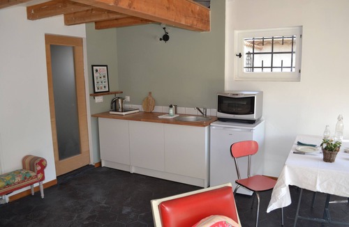 Palaja Cottage | Charming gîte with heated swimming pool