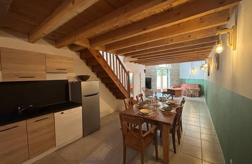 Trebes House | Charming gite with heated pool & Spa - near Carcassonne