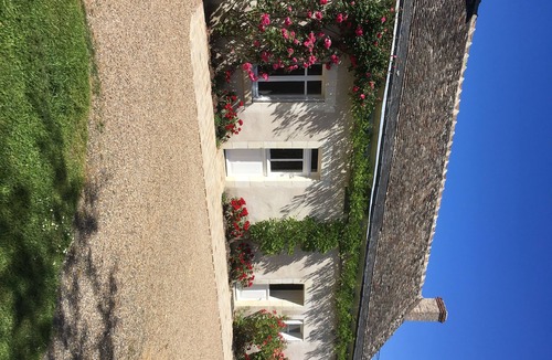 Continvoir Cottage | CHARMING GITE with swimming pool