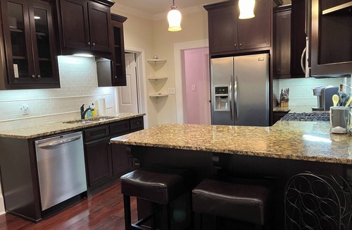 East Side House | Charming Grant Park Gem: 2Bd/1Bth- Steps from the Beltline!