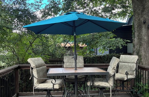 East Side House | Charming Grant Park Gem: 2Bd/1Bth- Steps from the Beltline!