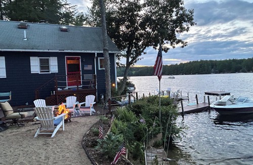 Acton House | Charming Great East Lake 4 Season Waterfront Home!