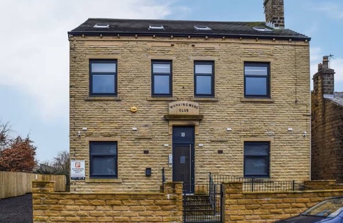 Honley Apartment | Charming Ground-Floor Flat