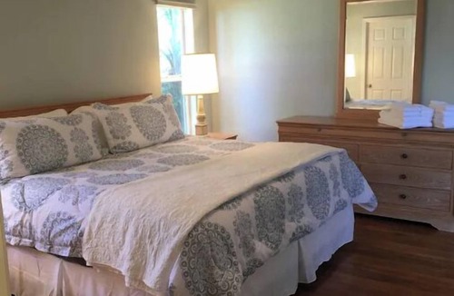 Green Cove Springs House | Charming Guest House on Private 5 Acre Riverfront Estate with DOCK- WEDDINGS