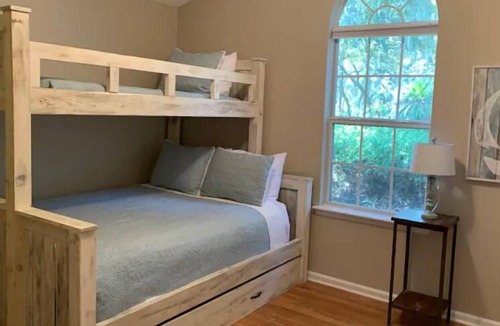 Green Cove Springs House | Charming Guest House on Private 5 Acre Riverfront Estate with DOCK- WEDDINGS