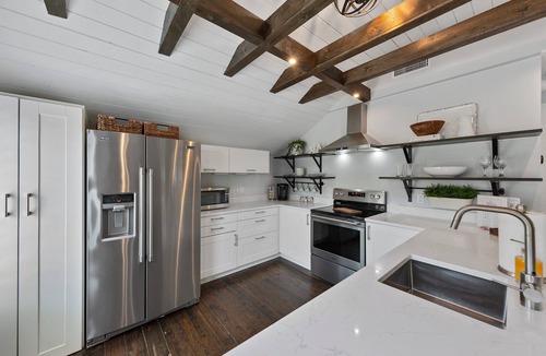 Sawgrass Cottage | Charming Guest Cottage + Private Beach Access!