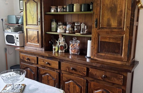 Montargis Bed & Breakfast | Charming Guest Room in Montargis