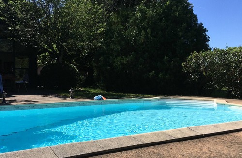 Florentin House | Charming guest room with swimming pool