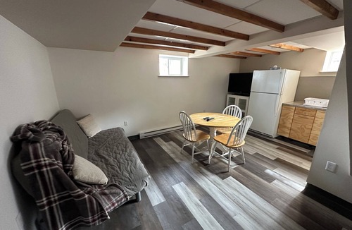 Deux-Montagnes Apartment | Charming guesthouse on 2 floors