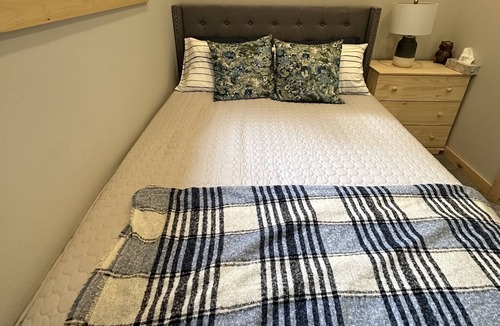 Kearney Cabin | Charming Guesthouse in Kearney