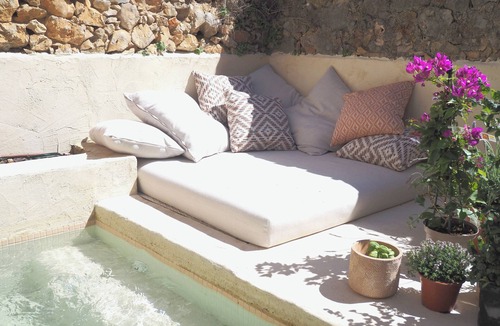 Bellcaire d'Emporda House | Charming house in the Costa Brava with pool