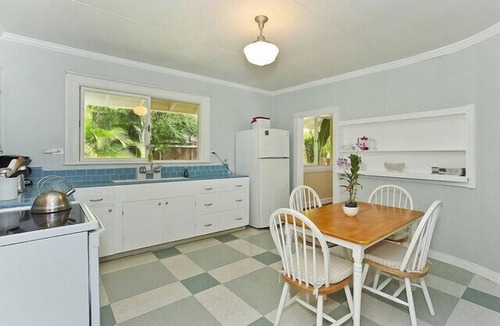 Lanikai Apartment | Charming Hale Mokolea in Lanikai –2BR, 2BA, Full Kitchen