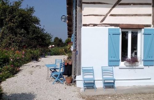 Droyes House | Charming half-timbered house