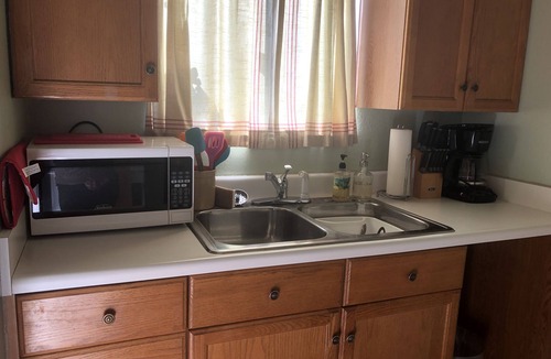 Los Gatos House | Charming Hidden Cottage