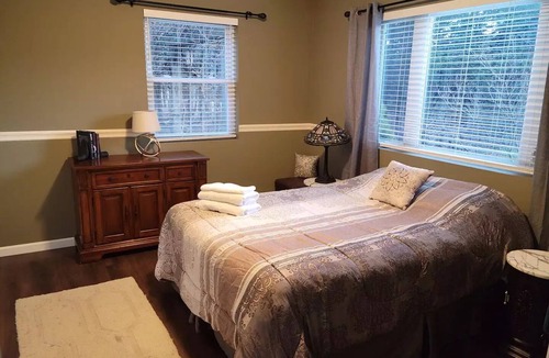 Leeds House | Charming Hideaway Catskill Mountains - Pool/Hottub