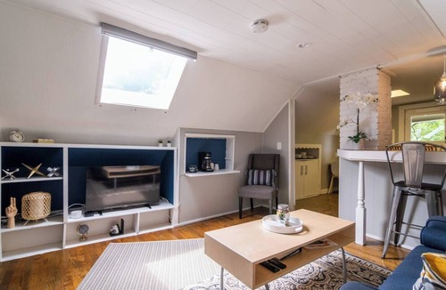 West Plaza Apartment | Charming Hideaway in Westport | 16