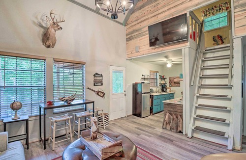 Higden Cabin | Charming Higden Cabin Near Greers Ferry Lake!