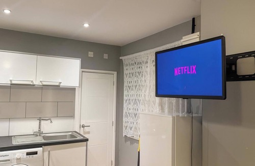 High Wycombe Apartment | Charming High Wycombe Apartment