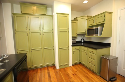 Cherokee Triangle House | Charming Highlands Victorian w/Pool-Quiet Street Just 2 Blocks from the Strip!