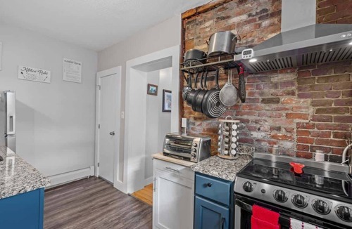 Downtown Condo | Charming & Historic 2BR Oasis in Downtown Luxury