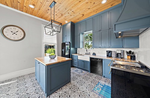 San Jacinto House | Charming historic home with heated pool, a short walk from the beach