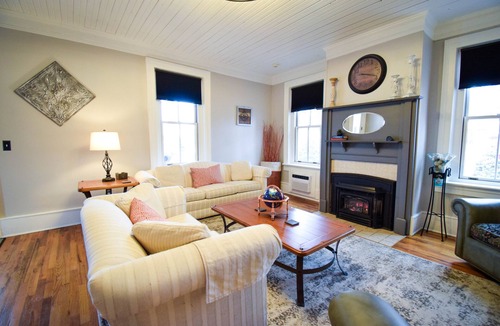 Snowflake House | Charming Historic Home in Snowflake NEWLY REMODELED