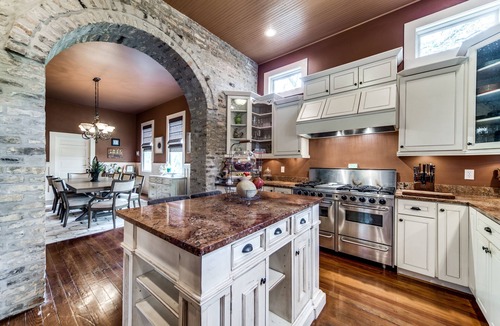 Boerne House | Charming, Historic Home/sleeps 7