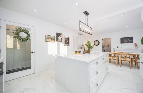 Delaware House | Charming Historic Home, Luxurious Remodel, Walk to Downtown, Tree-Lined Street