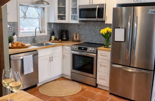 Lone Mountain House | Charming Historic House 1 Mile from Norris Lake