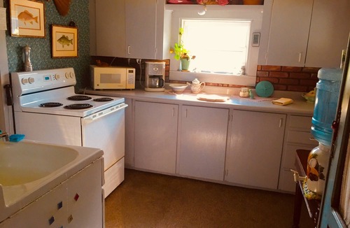 Clayton House | Charming Historic House 4 Blocks from Riverfront in Village of Clayton