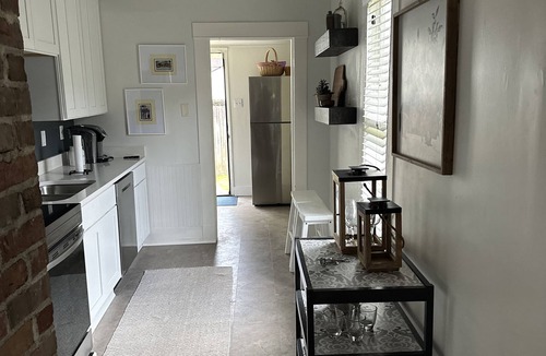 Mobile House | Charming Historic Midtown Home