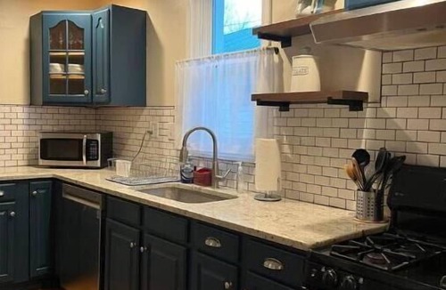 Hayden House | Charming Historic Retreat Home