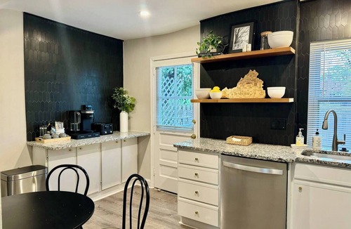 Old Town West House | Charming Historic Rowhome - 1 block to Metro and Shops + Free Parking!