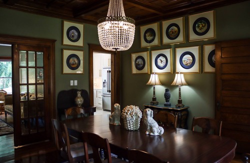 Pittsburg House | Charming Historic Victorian Home W/Fireplace