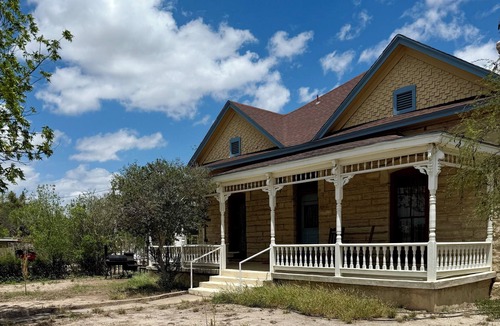 Amistad National Recreational Area House | Charming Historical 4BR Home in Central Del Rio