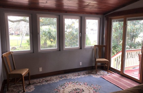 Shoreacres House | Charming historical pet friendly home near the bay