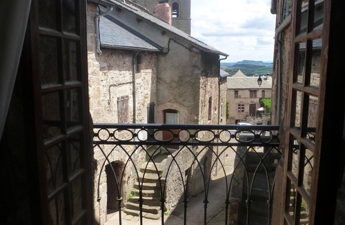 Castelnau-Pegayrols House | Charming house in a medieval village surrounded by beautiful nature