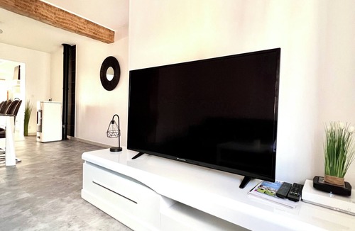 Grand-Fort-Philippe House | Charming house downtown near beach and CNPE EDF