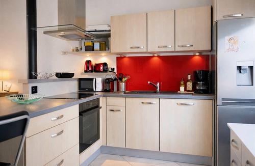Les Sables d'Olonne Ski Chalet | Charming house - near train station - 6 people