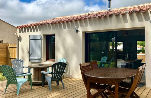 Saint-Jean-de-Monts House | Charming House Near Forest and Beach, Quiet Area, 3 Stars, WiFi, Garden, BBQ