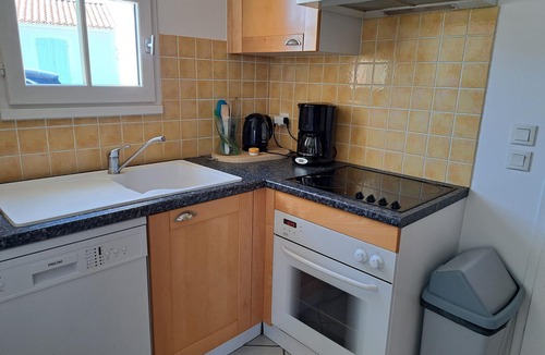 Saint-Jean-de-Monts House | Charming house for 6 people, quiet residence with private pool
