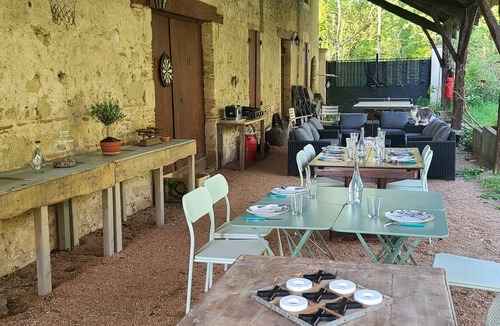 Villeneuve-sur-Lot Apartment | Charming holiday cottage at Madame's Mill Manor