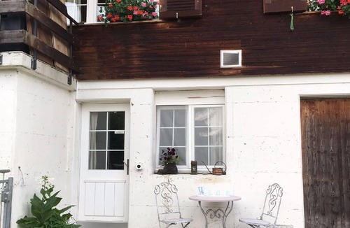 Rueschegg Ski Chalet | Charming holiday flat in the middle of nature